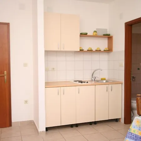 Apartments With A Parking Space Orebic, Peljesac - 266 Apartment *